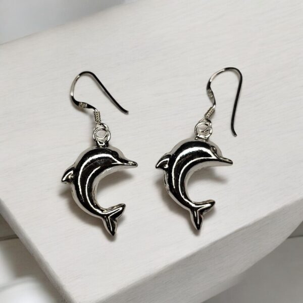 Dolphin hooks