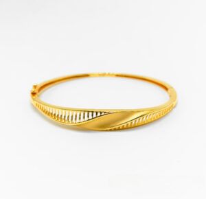 Twist Kada