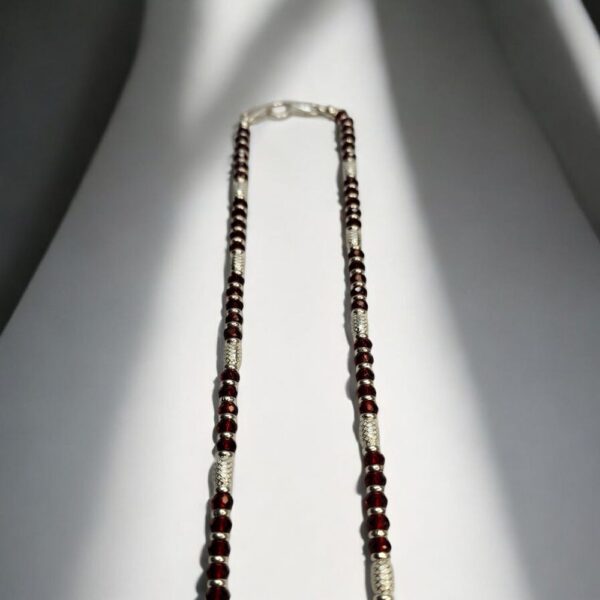Garnet Glint