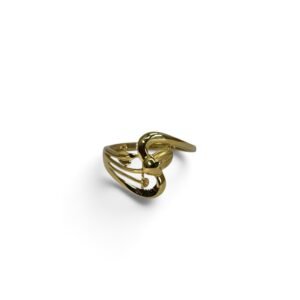 22K gold heart swirl finger ring on white background